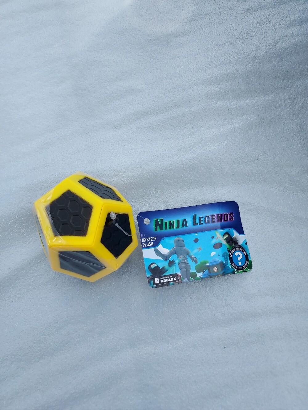 Mystery Roblox Plush Cube - Yellow